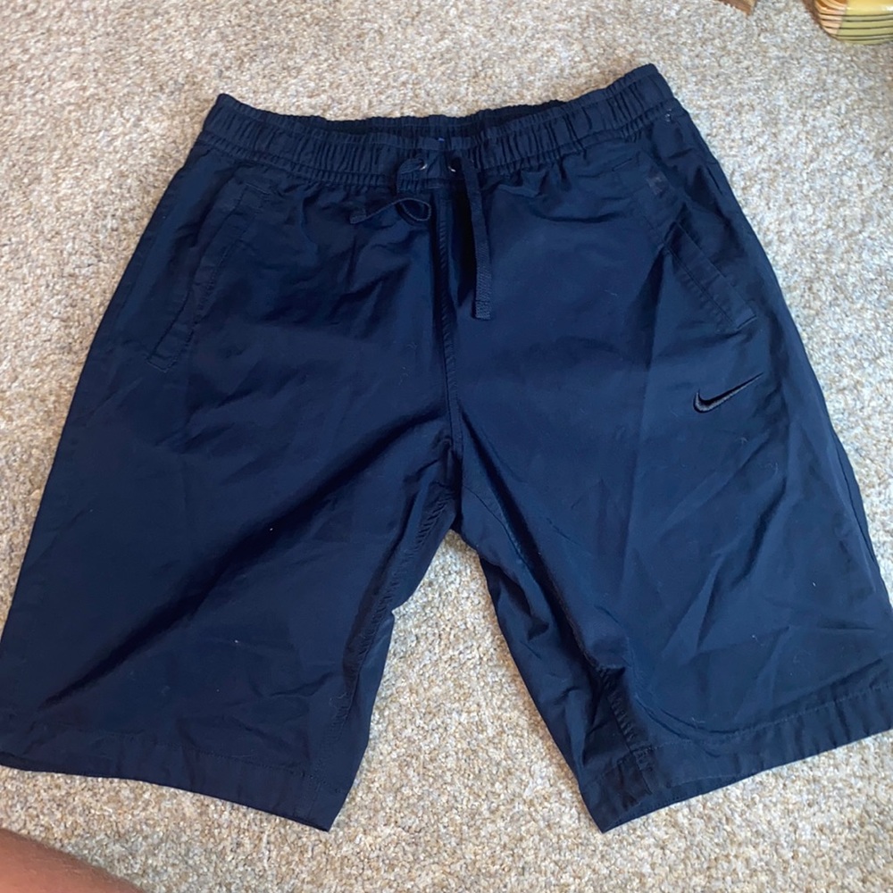 Men’s Medium Nike shorts